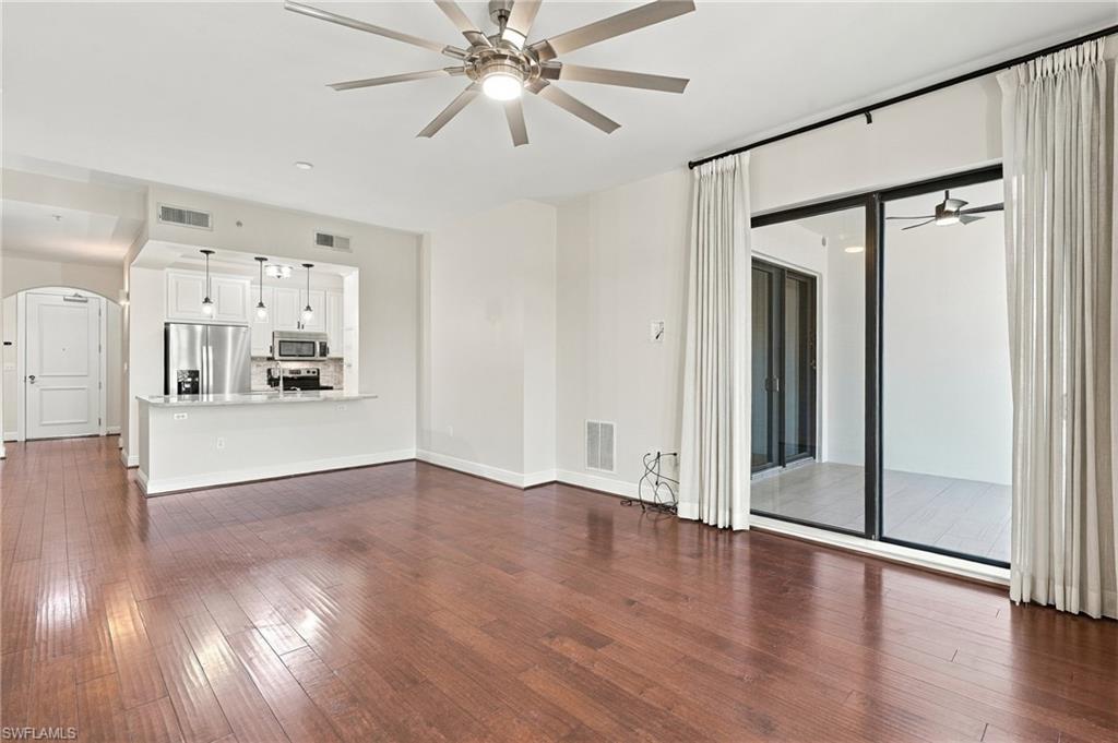 THE RESIDENCES AT COCONUT POINT - Residential