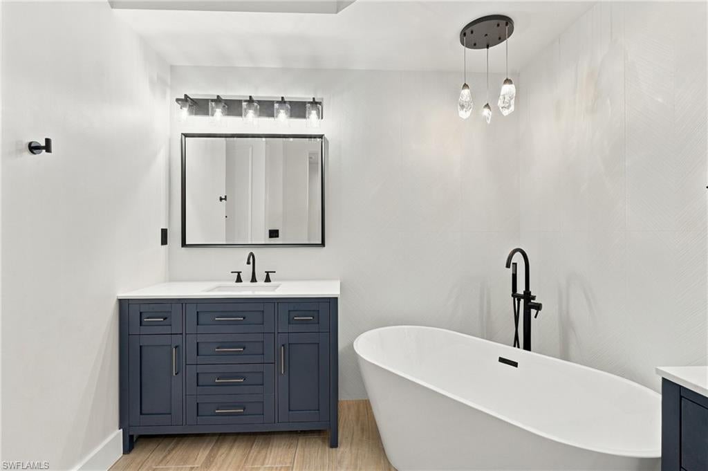 THE RESIDENCES AT COCONUT POINT - Residential