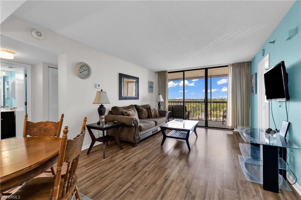 PORT CHARLOTTE - Residential