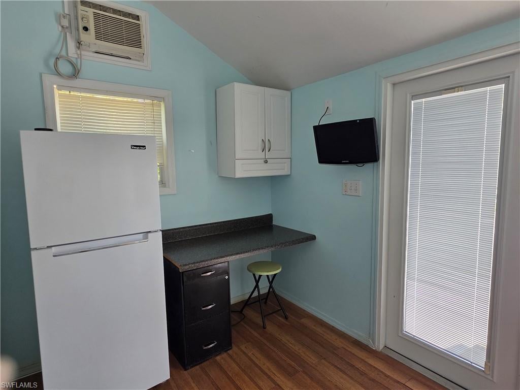 RIVERBEND MOTORCOACH RESORT - Land