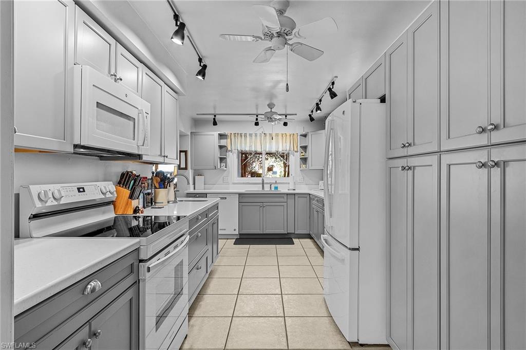 RIVER FOREST - Residential