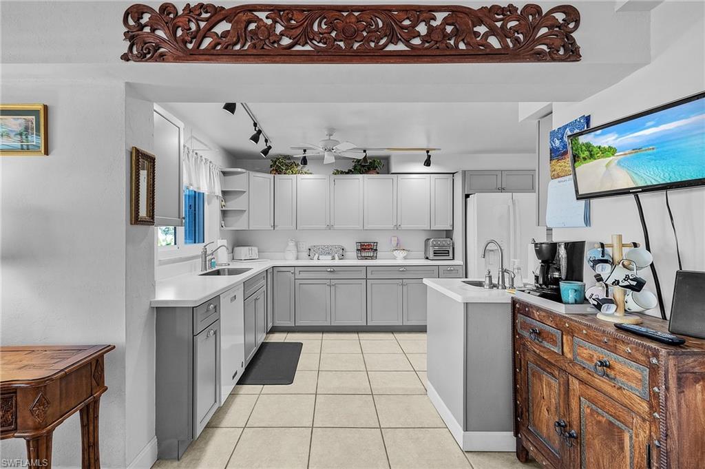 RIVER FOREST - Residential