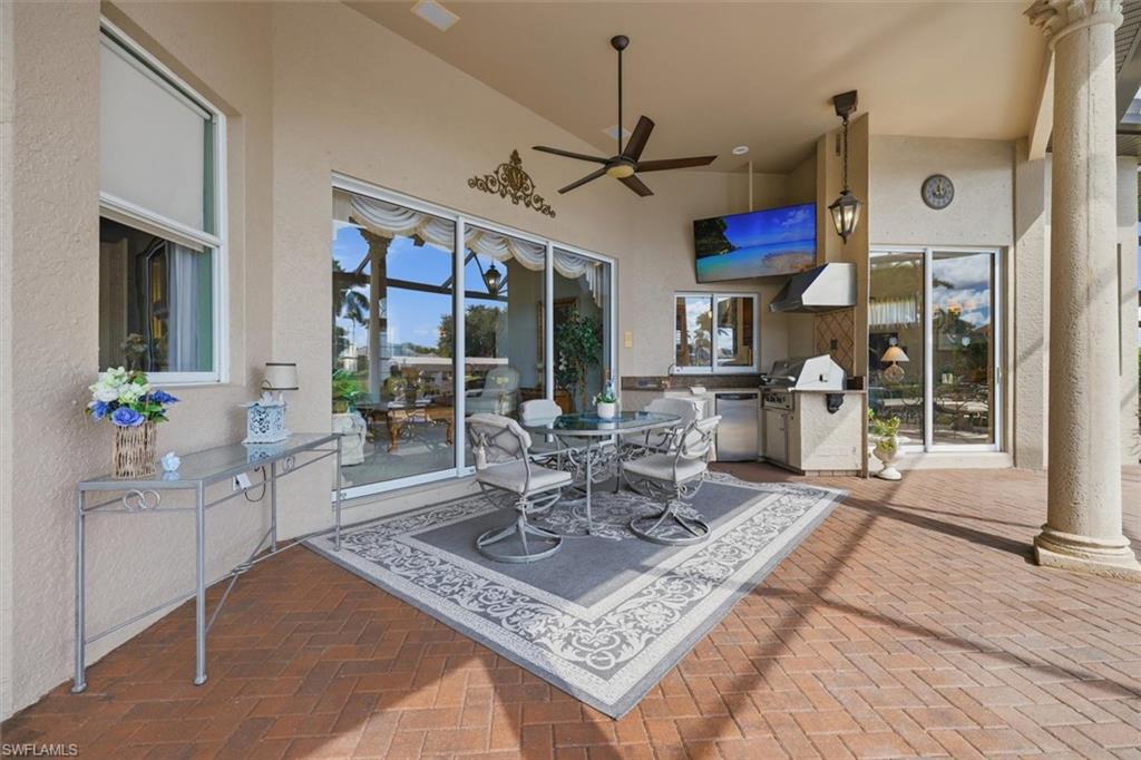 FOUR MILE COVE - Residential