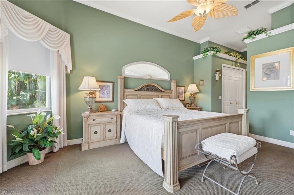 FOUR MILE COVE - Residential