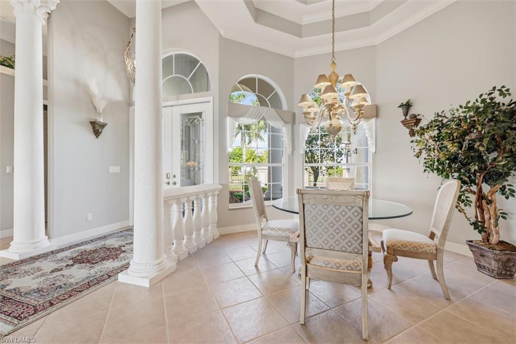FOUR MILE COVE - Residential