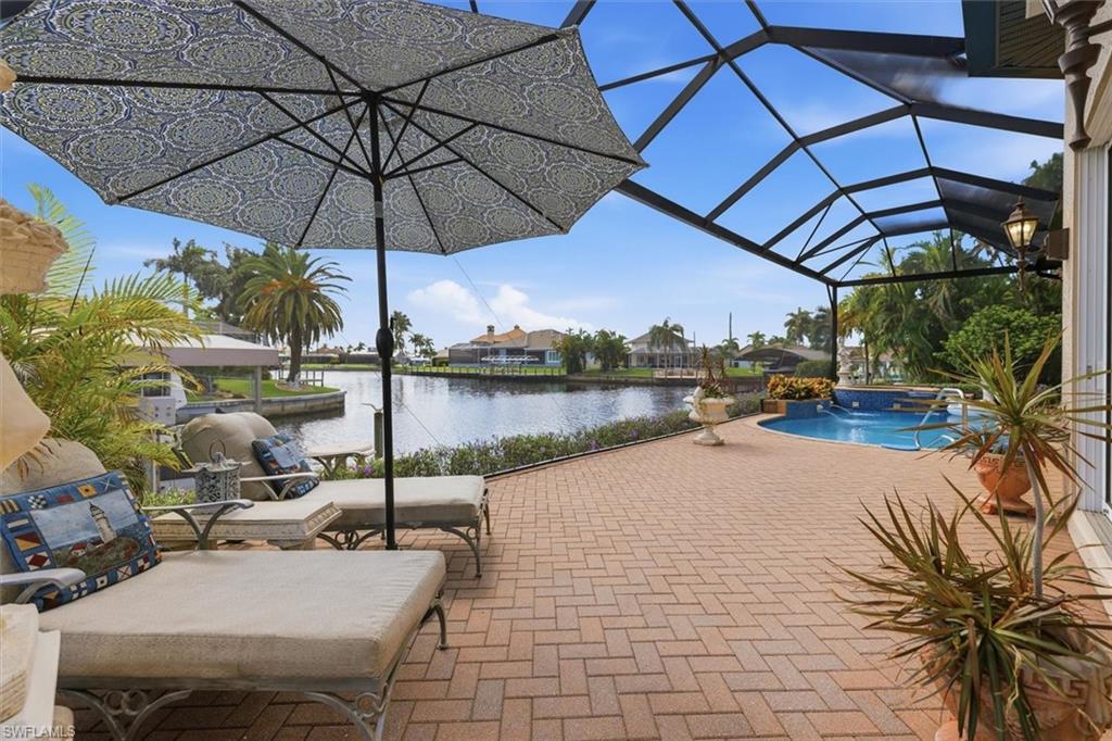 FOUR MILE COVE - Residential