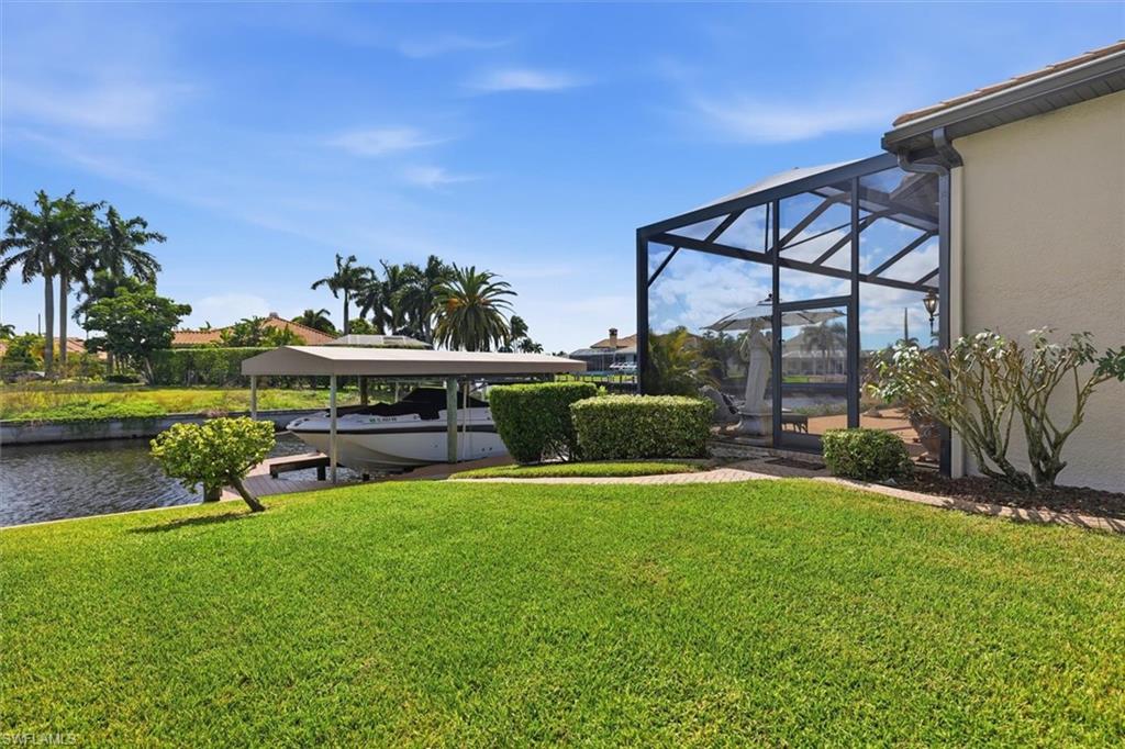 FOUR MILE COVE - Residential