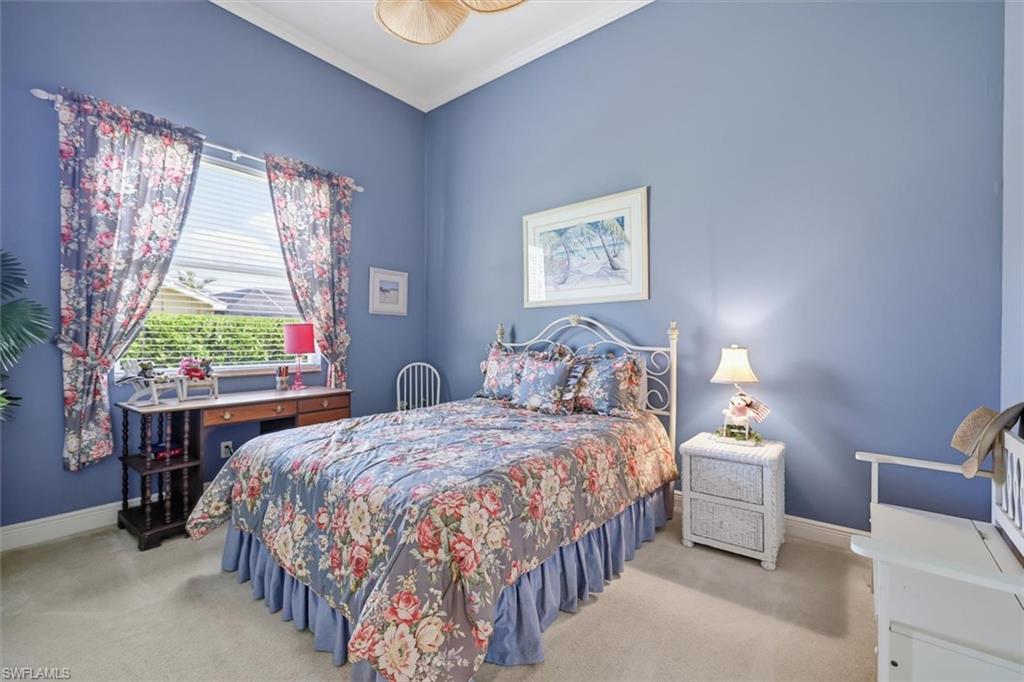 FOUR MILE COVE - Residential