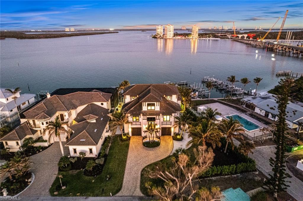 LAGUNA SHORES - Residential