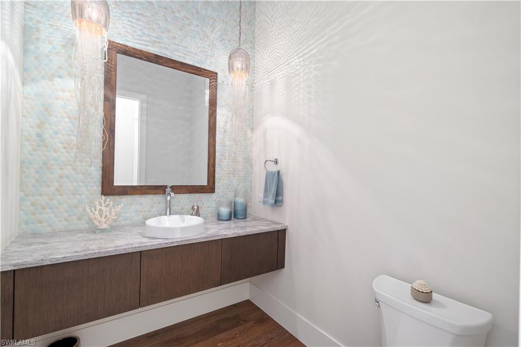 LAGUNA SHORES - Residential