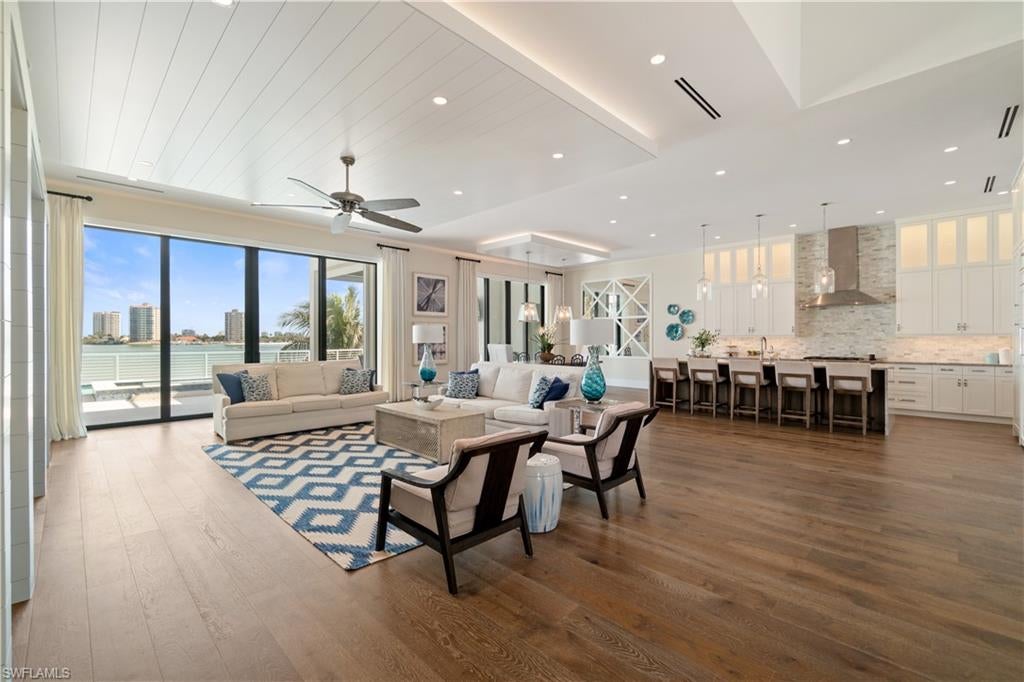 LAGUNA SHORES - Residential