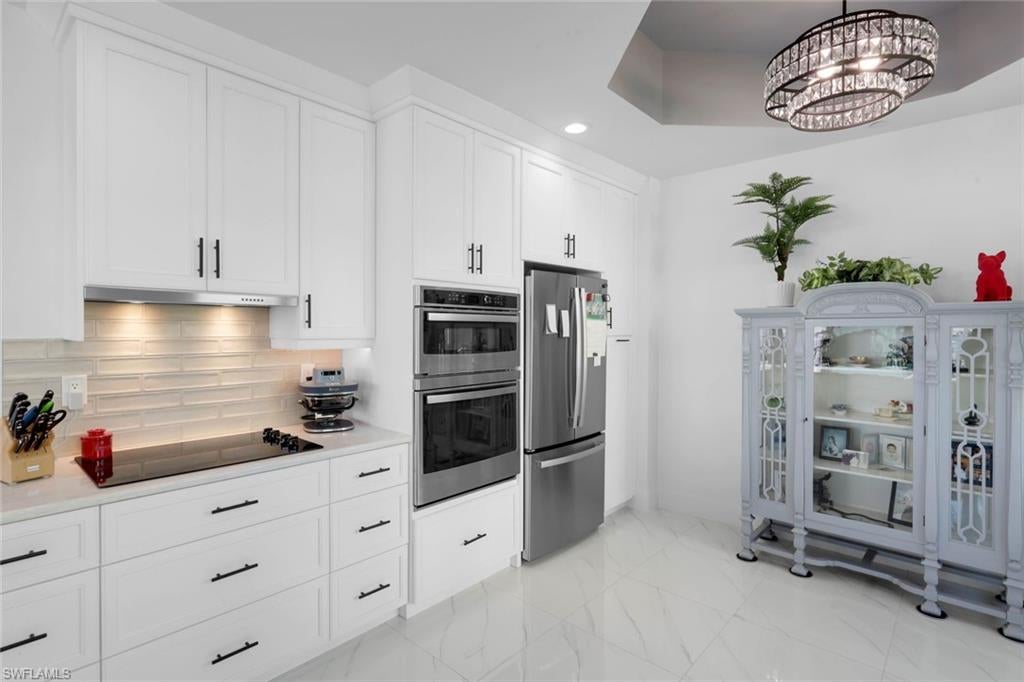 PIER 81 CONDOMINIUM - Residential