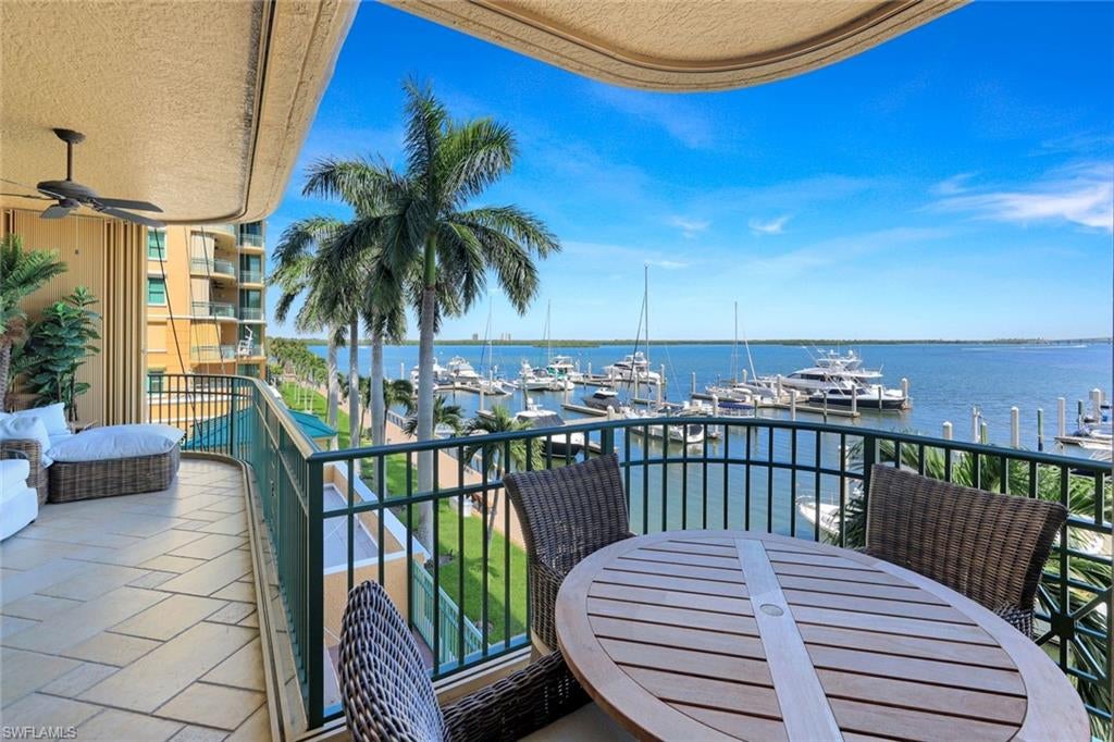 PIER 81 CONDOMINIUM - Residential