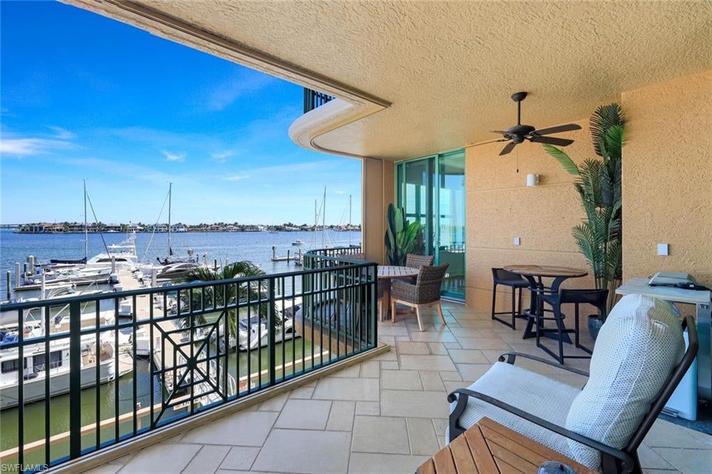 PIER 81 CONDOMINIUM - Residential