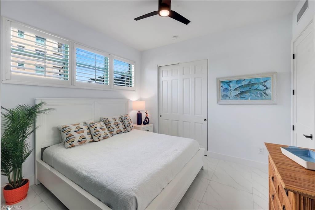 PIER 81 CONDOMINIUM - Residential