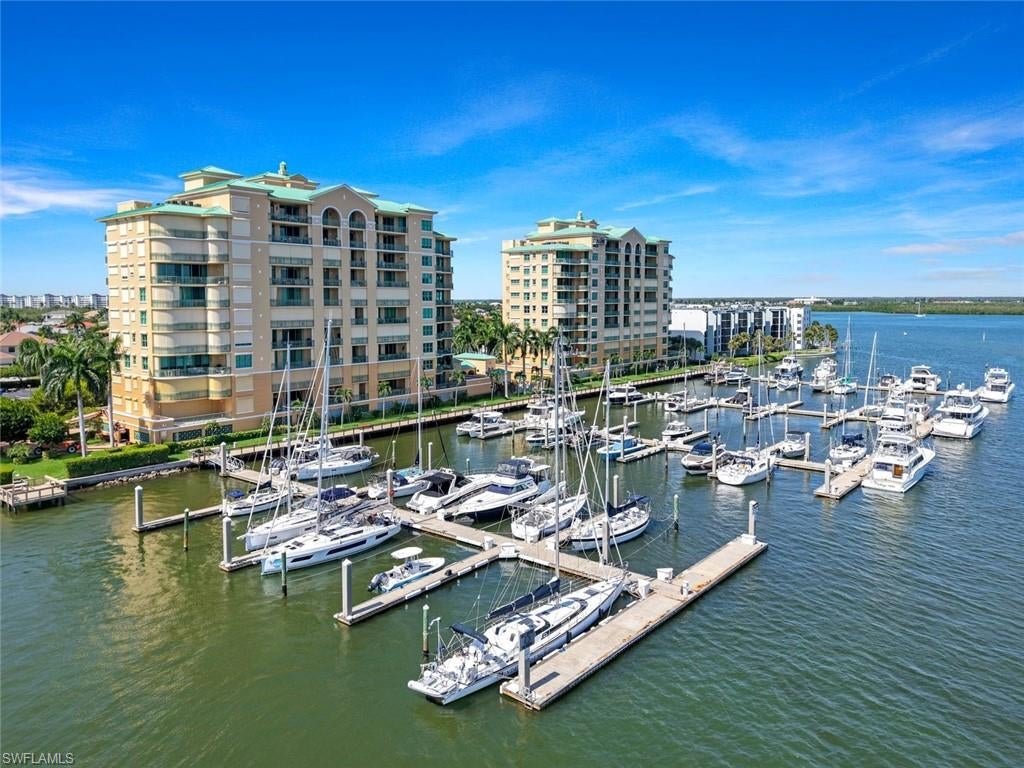 PIER 81 CONDOMINIUM - Residential