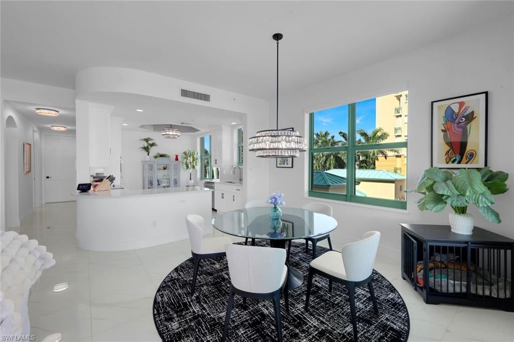 PIER 81 CONDOMINIUM - Residential