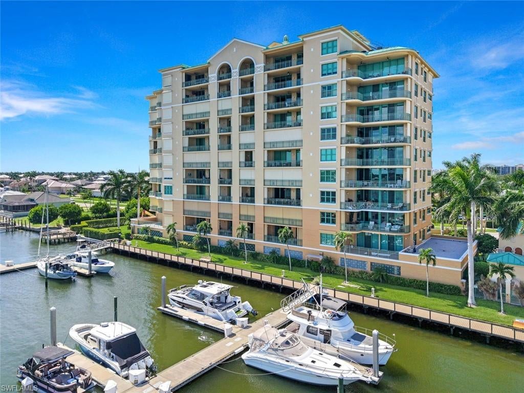 PIER 81 CONDOMINIUM - Residential