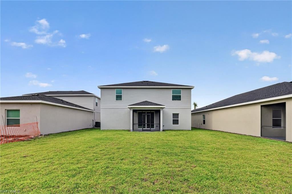 SABAL GLEN AT MIDTOWN - Residential