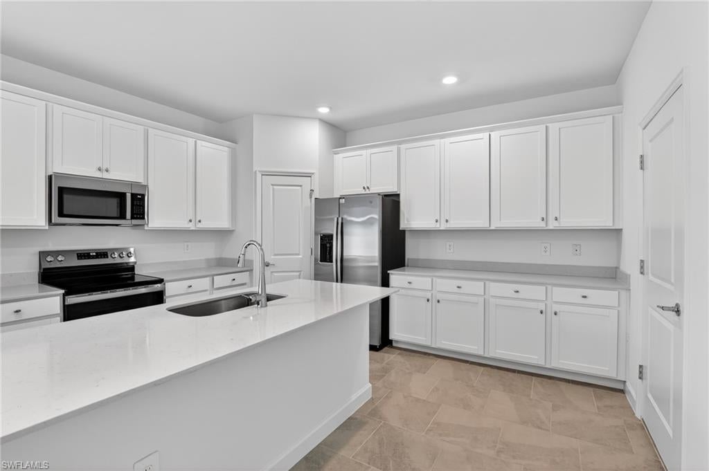 SABAL GLEN AT MIDTOWN - Residential