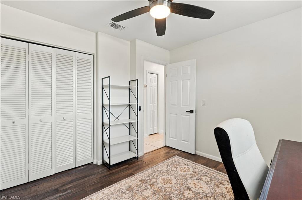 SAN CARLOS PARK - Residential