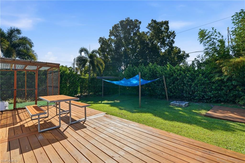 SAN CARLOS PARK - Residential
