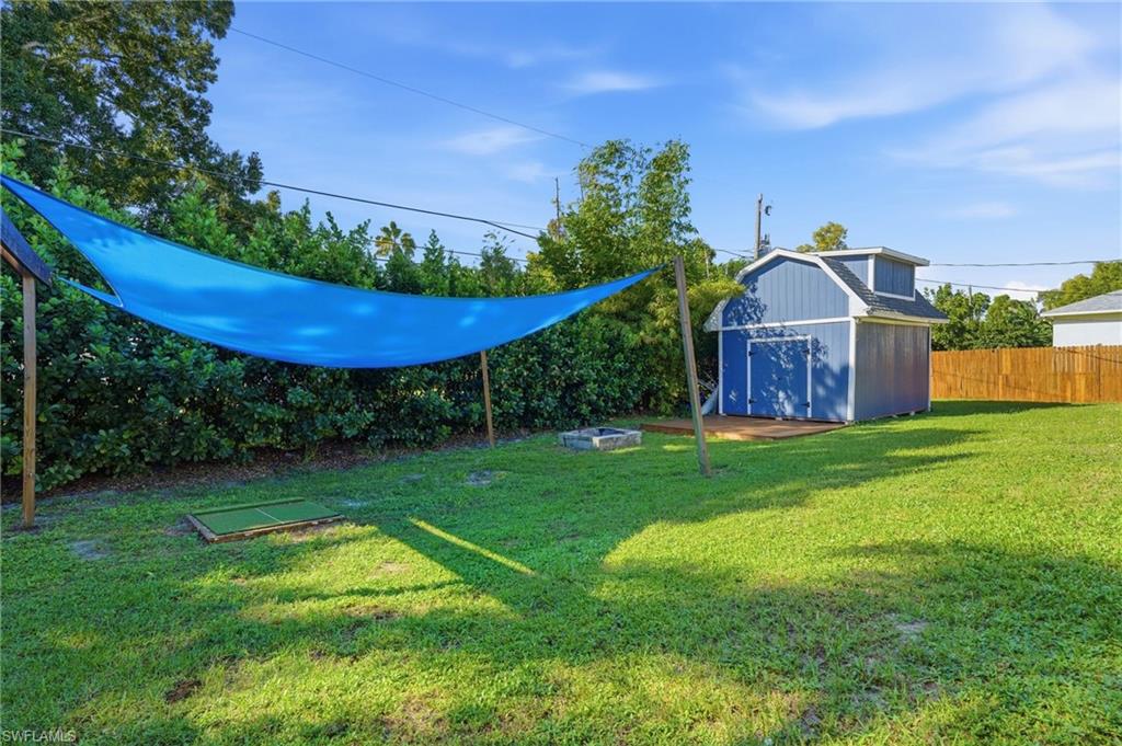 SAN CARLOS PARK - Residential