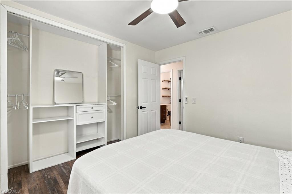 SAN CARLOS PARK - Residential