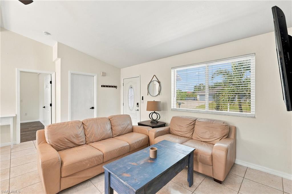 SAN CARLOS PARK - Residential