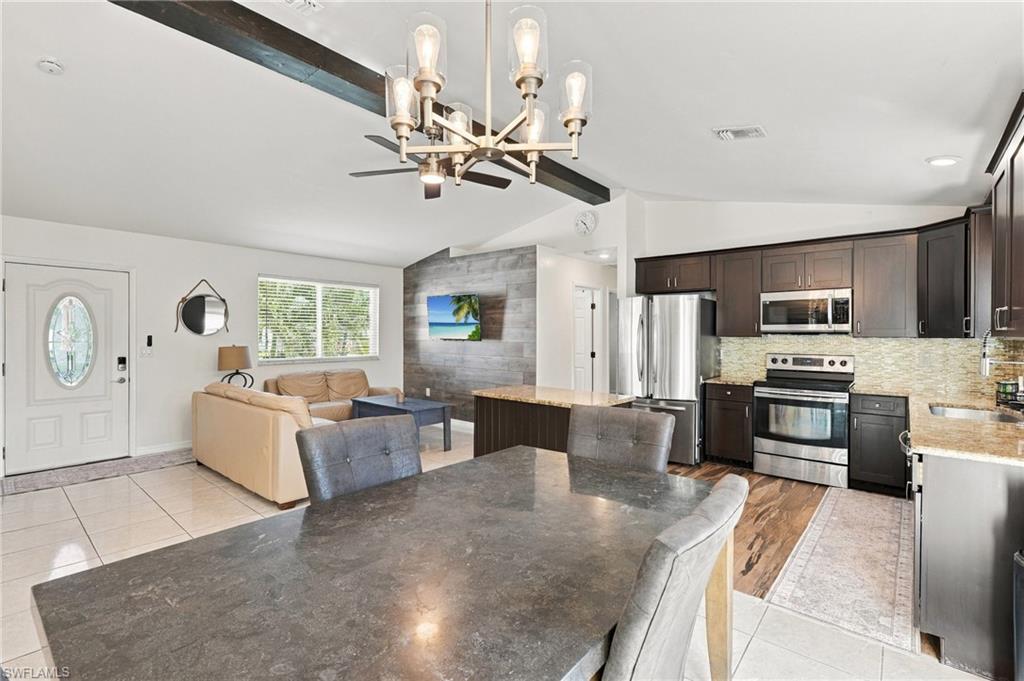 SAN CARLOS PARK - Residential