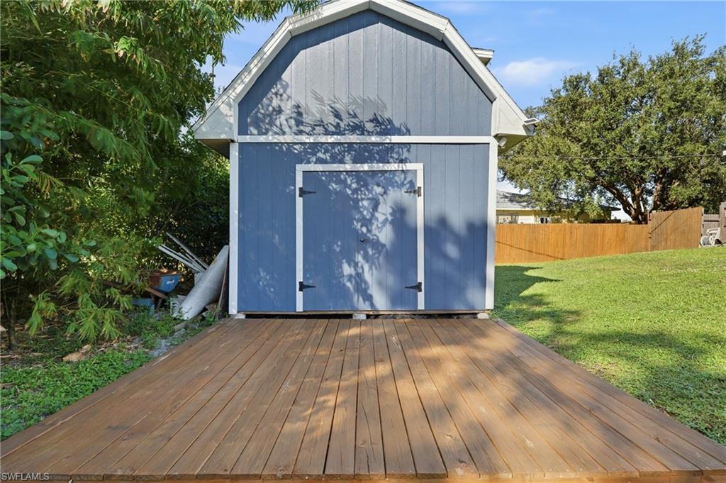 SAN CARLOS PARK - Residential