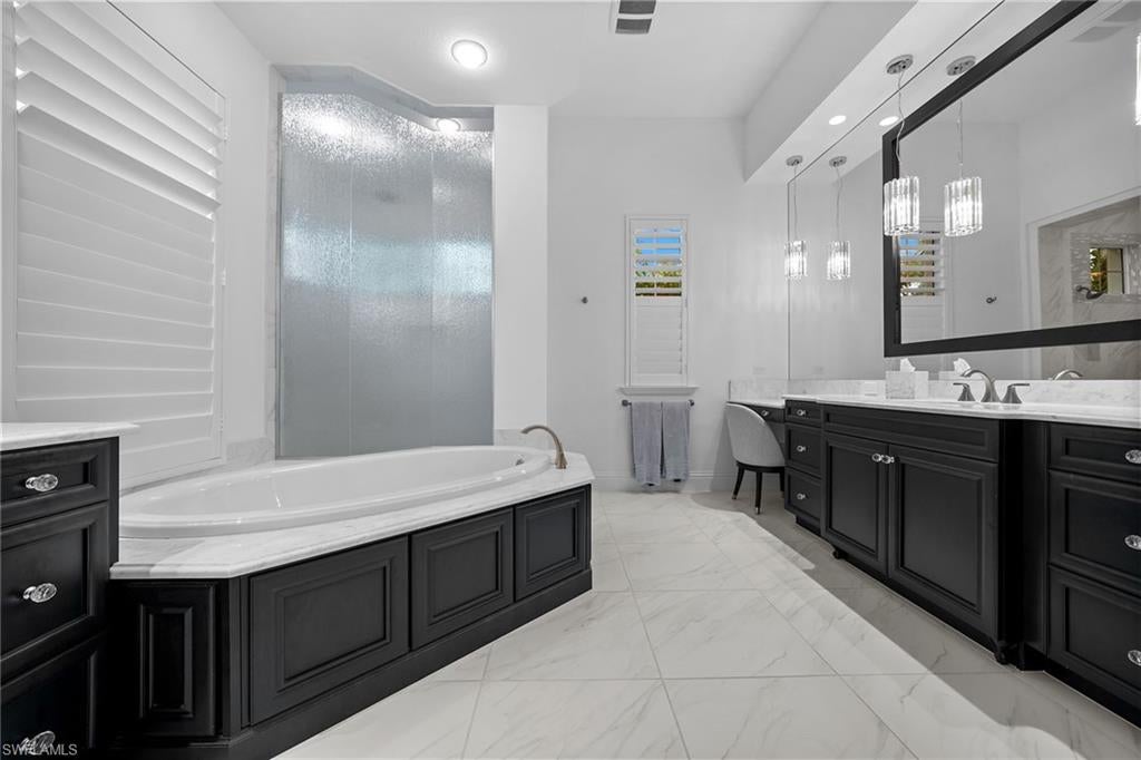 HEDGESTONE - Residential
