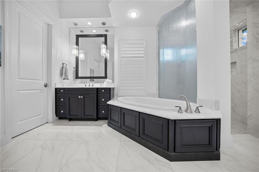 HEDGESTONE - Residential