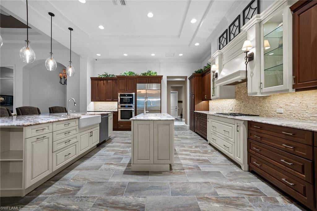 HEDGESTONE - Residential