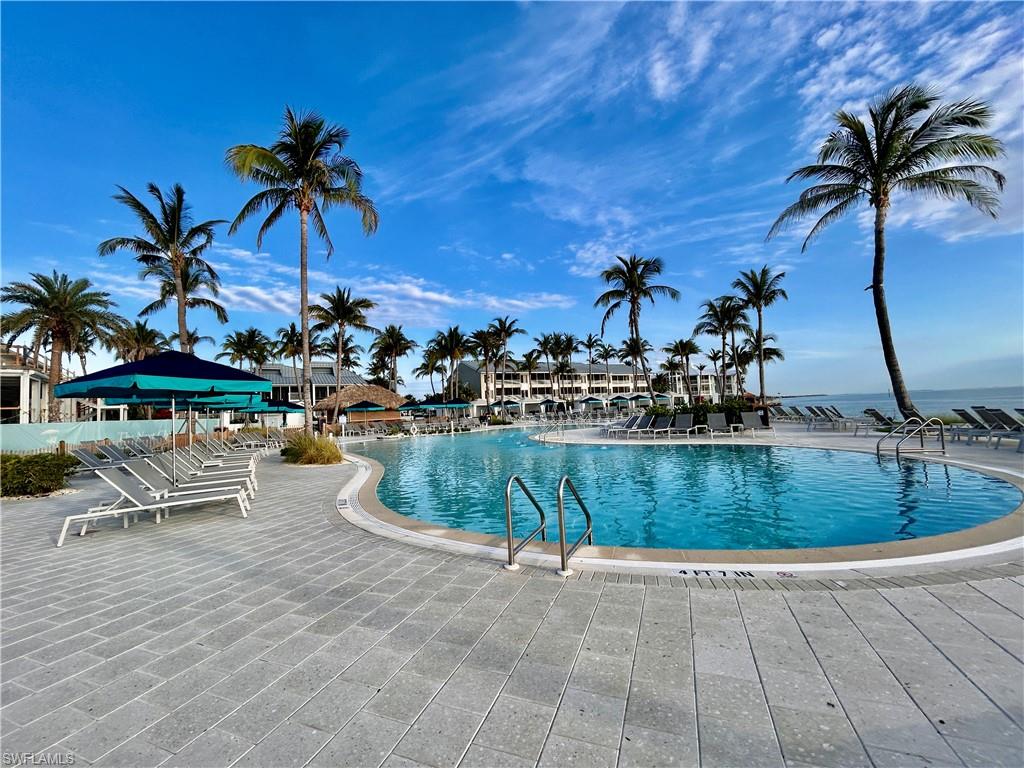 BEACH VILLAS CONDO - Residential