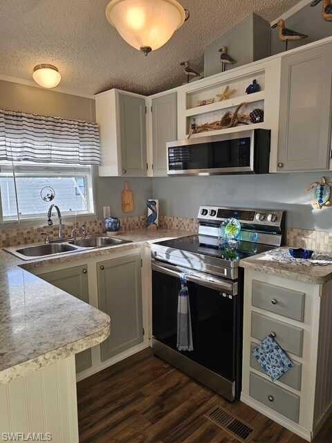 LIMETREE PARK - Residential