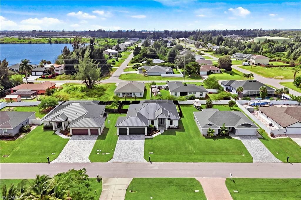 CAPE CORAL - Residential