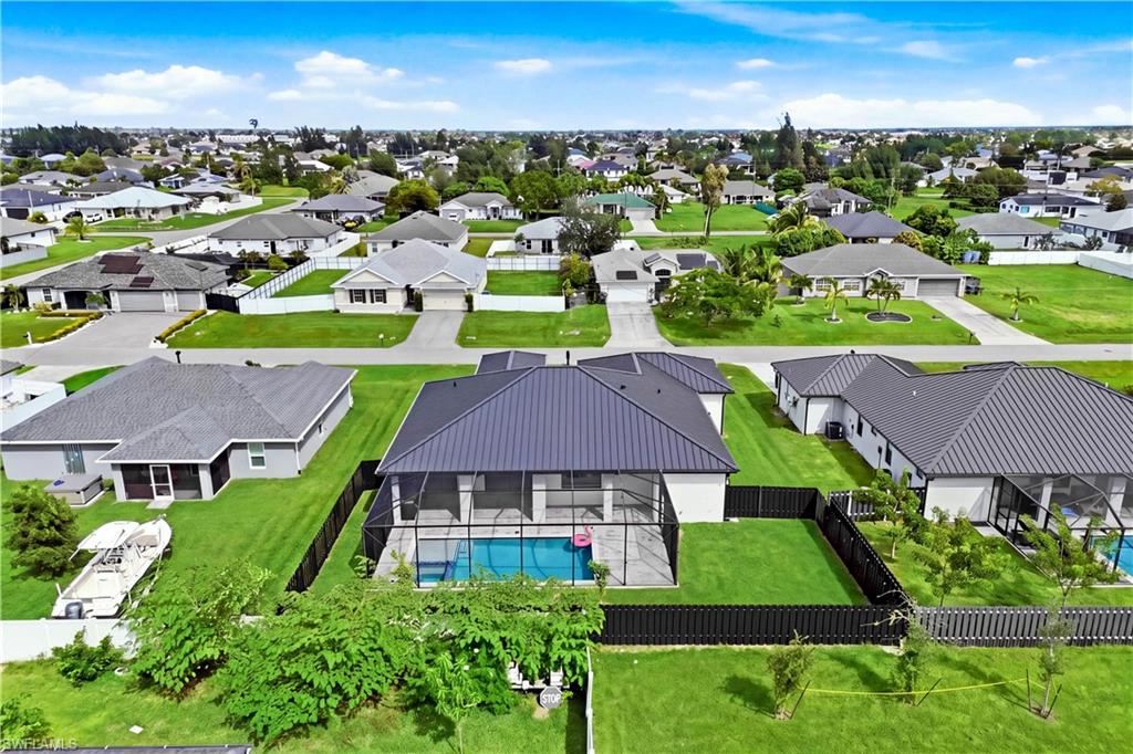 CAPE CORAL - Residential