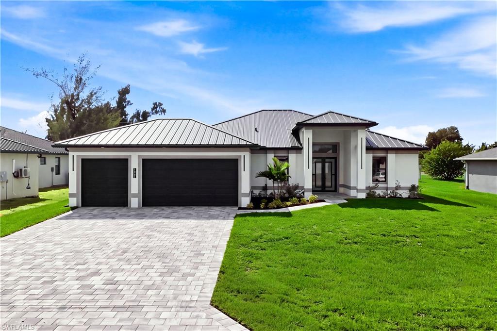 CAPE CORAL - Residential