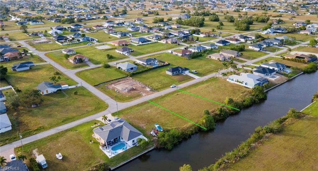 CAPE CORAL - Land