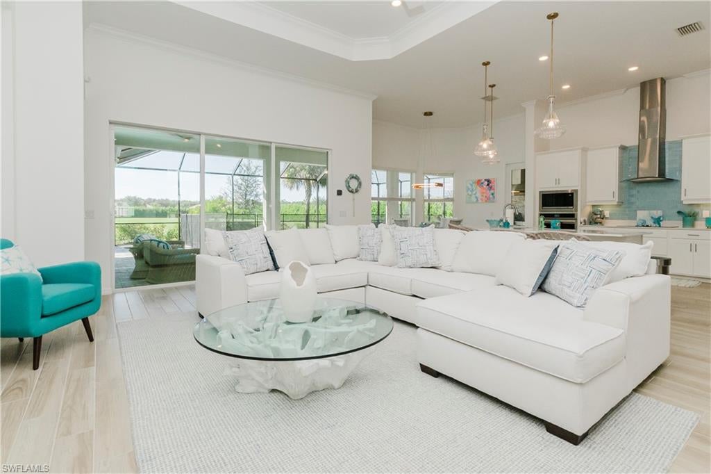 THE NATIONAL GOLF & COUNTRY CLUB AT AVE MARIA - Residential Lease