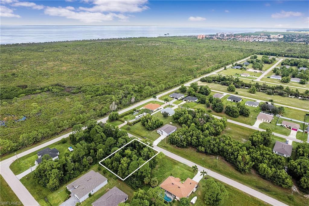CAPE CORAL - Land