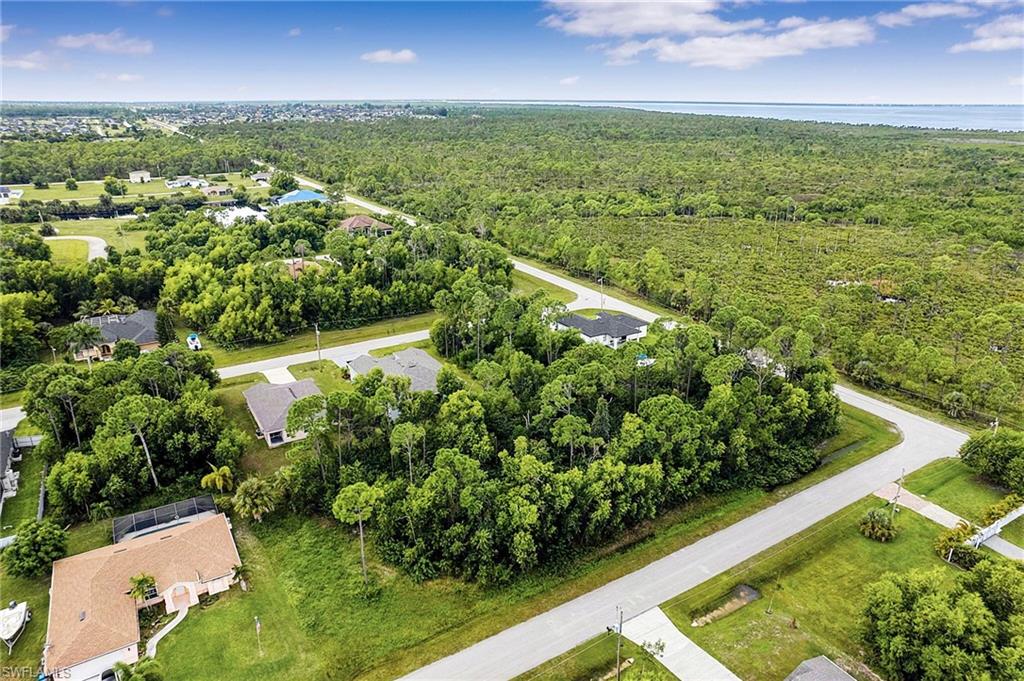 CAPE CORAL - Land