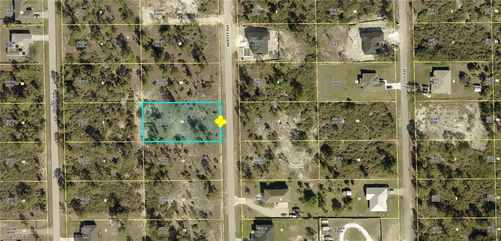 Don't miss the chance to own this partially cleared half-acre lot in a prime location. Enjoy the convenience of quick access to shops and major travel routes, all while escaping the hustle and bustle of city noise. No HOA fees, perfect for building your dream single-family home. Nestled in an established neighborhood. Act now before it's gone!