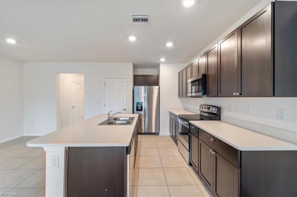 MEADOWOOD - Residential