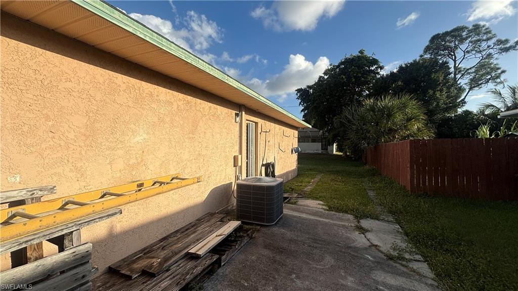 SAN CARLOS PARK - Residential