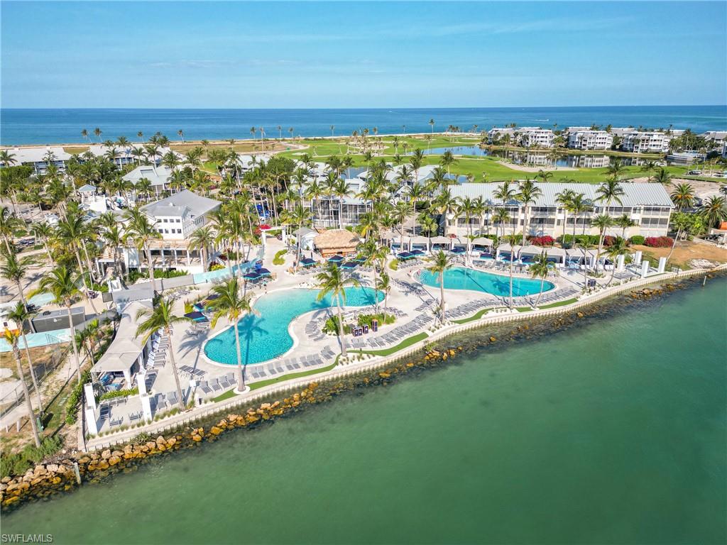 BAYSIDE VILLAS - Residential