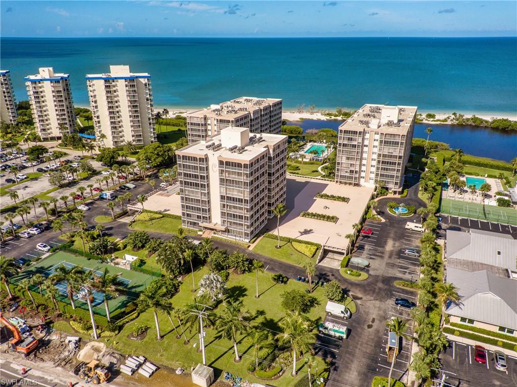 CRECIENTE CONDO EAST - Residential