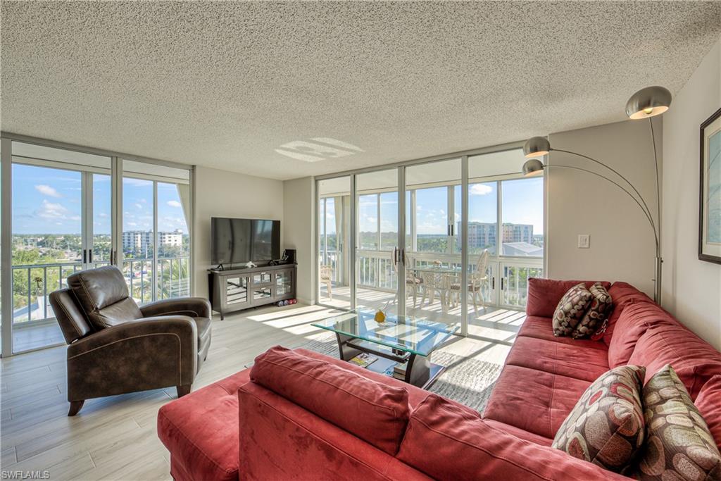 CRECIENTE CONDO EAST - Residential