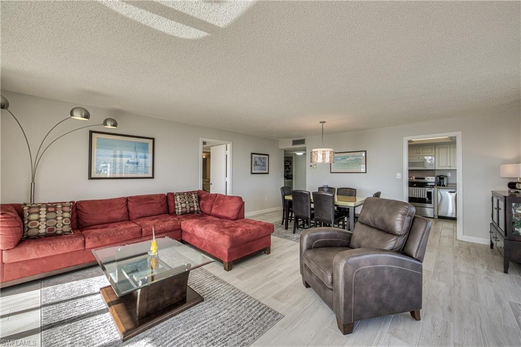 CRECIENTE CONDO EAST - Residential